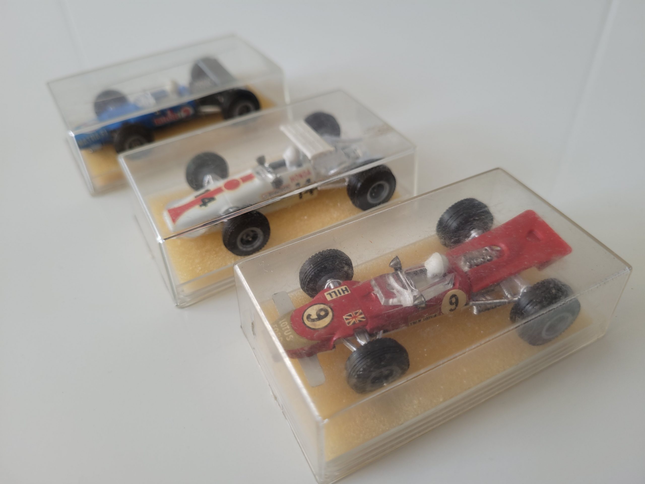 3 scale models, Surtees, Beltoise, Hill