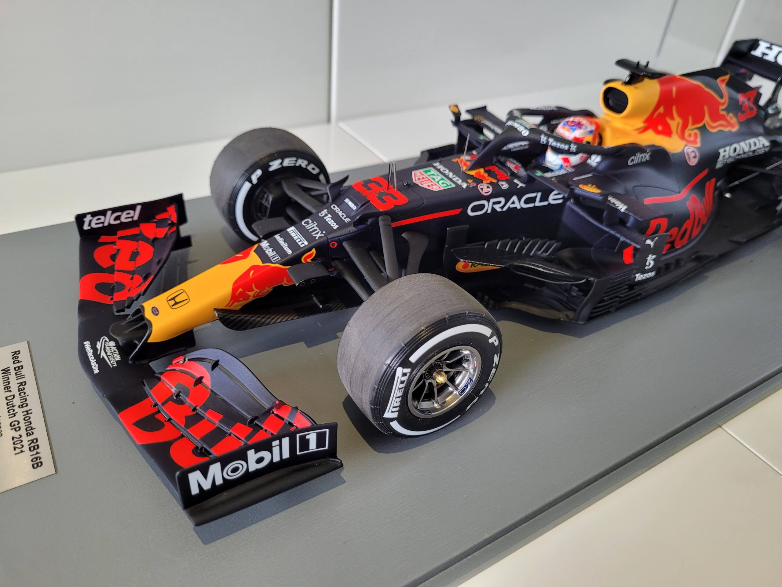 Max Verstappen 1:12 RB16B, Dutch GP Spark models - Image 3