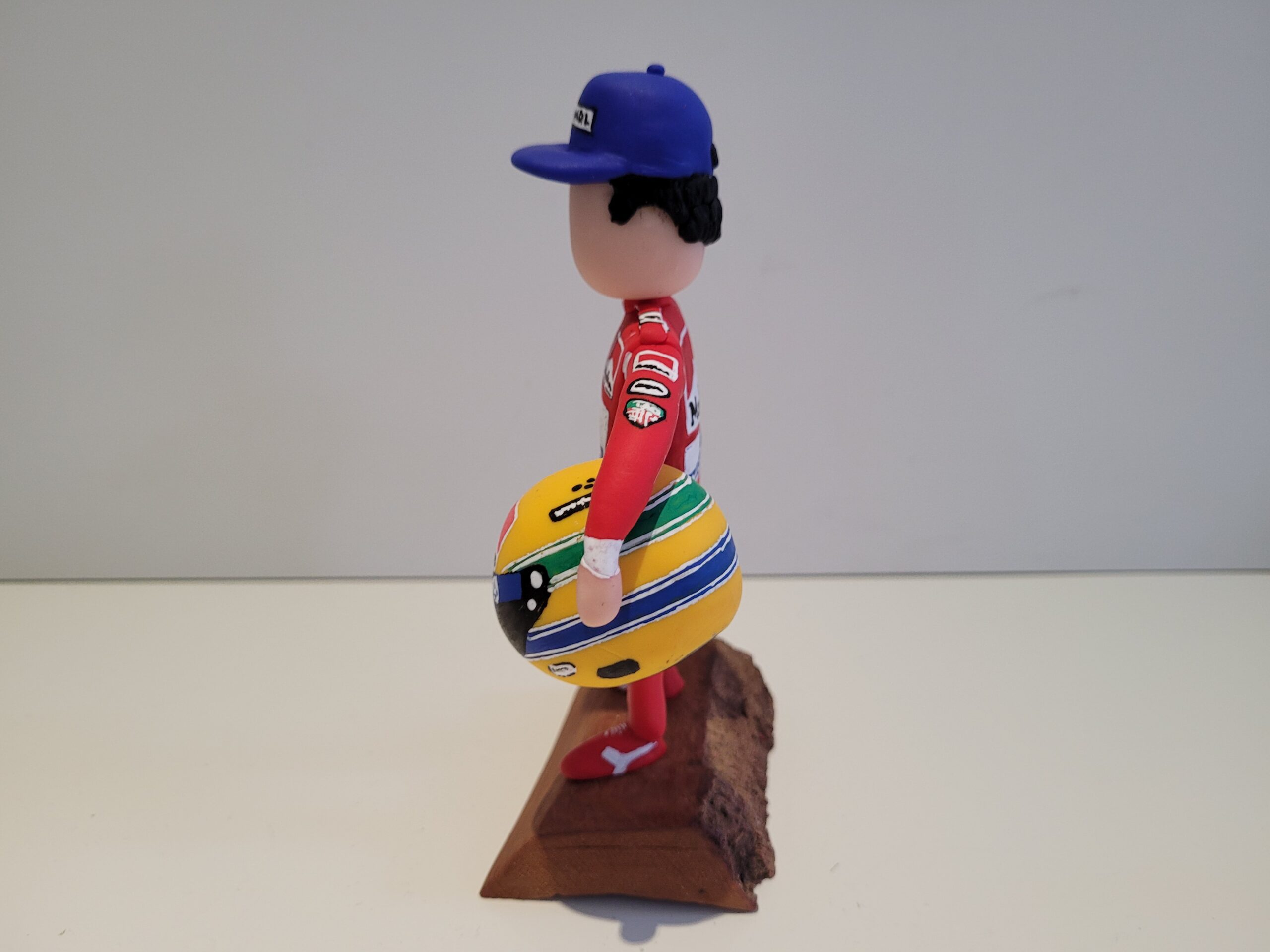 Ayrton Senna statue, wooden base, McLaren - Image 4