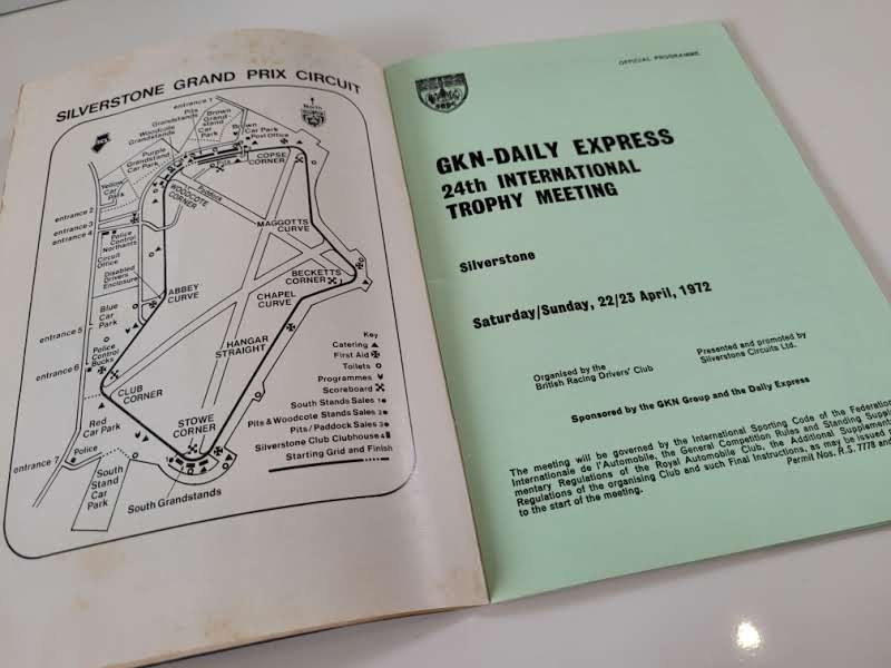 1972 Silverstone race program, signed by Graham Hill, Fittipaldi, Beutller and others - Image 5