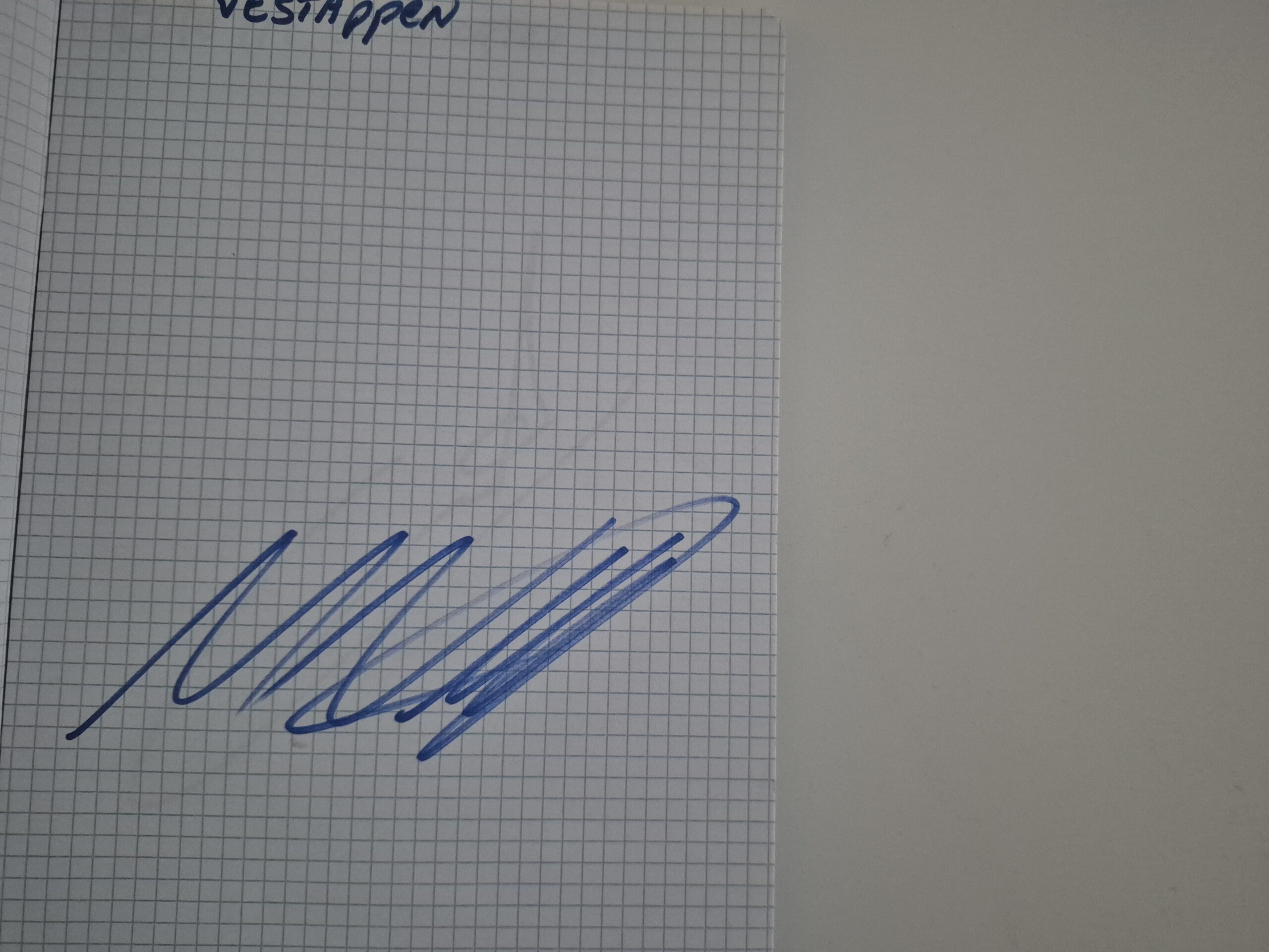 F1 Autograph book: Verstappen, Hamilton, Vettel, Sainz, Perez, Bottas etc