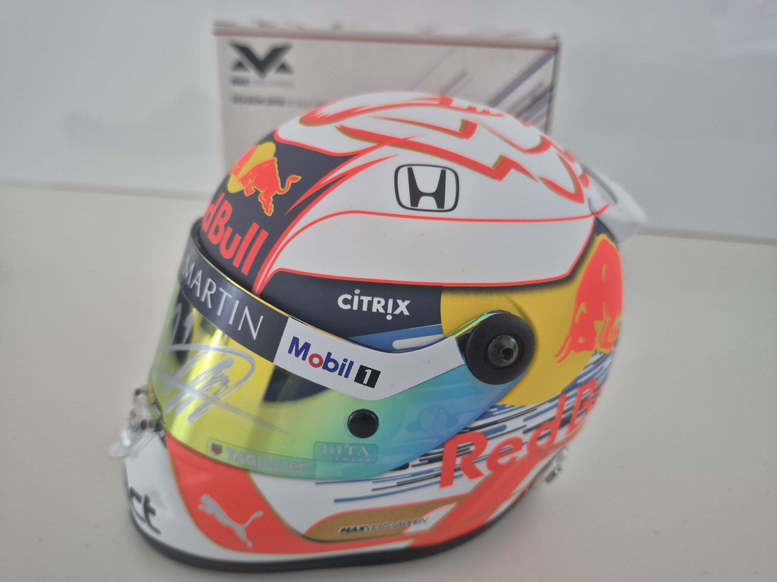 【最終値下げ】フェルスタッペン2019スパ 1/2 ヘルメット レッドブル F1 Max Verstappen Signed 1:2 Helmet – 2019 Season – Red Bull Racing